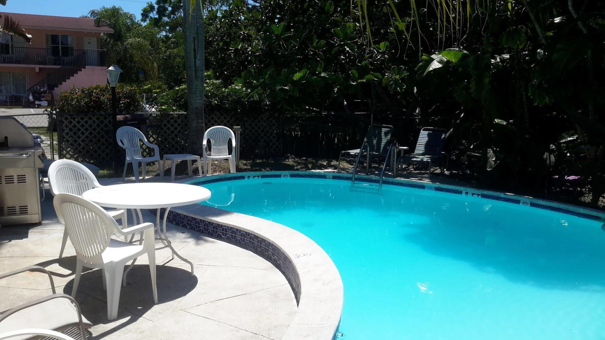 Conty'S Motel North North Naples Dış mekan fotoğraf