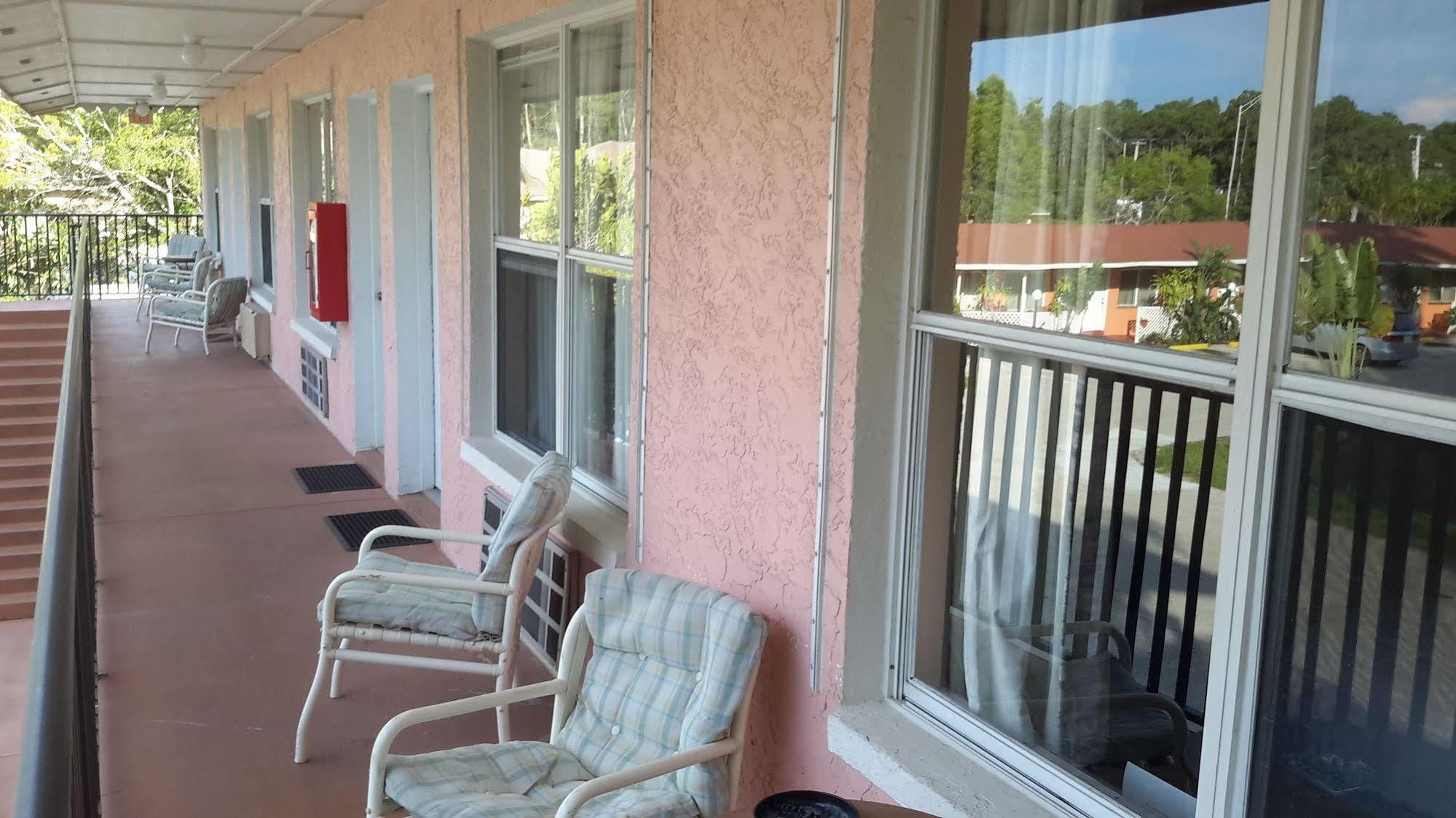 Conty'S Motel North North Naples Dış mekan fotoğraf